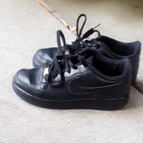 Air force 1s - Picture 1 of 2